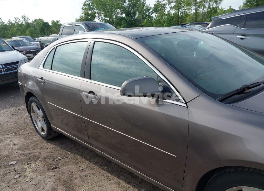 Photo 13 of 2010 Chevrolet Malibu LT (VIN 1G1ZD5E73AF305823)