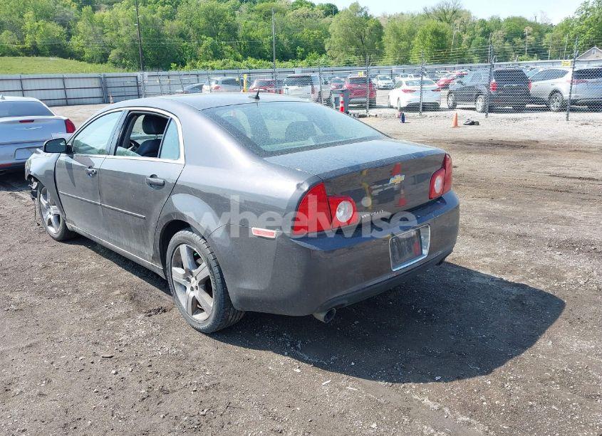 Photo 3 of 2011 Chevrolet Malibu 2LT (VIN 1G1ZD5E73BF277295)