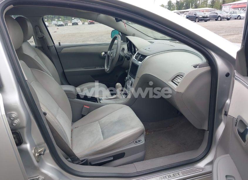 Photo 5 of 2010 Chevrolet Malibu LT (VIN 1G1ZD5E74AF206783)