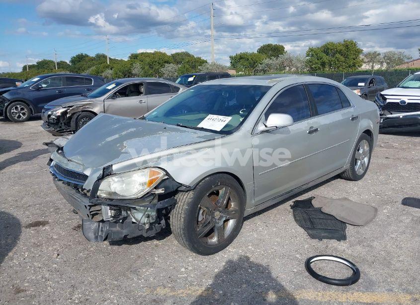 Photo 2 of 2011 Chevrolet Malibu 2LT (VIN 1G1ZD5E75BF373168)