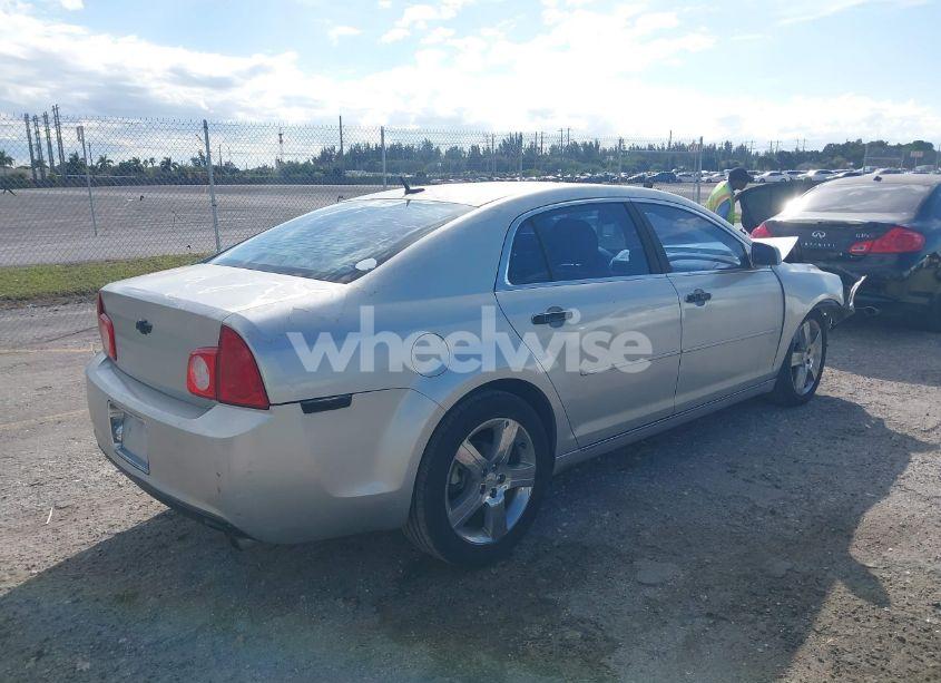 Photo 4 of 2011 Chevrolet Malibu 2LT (VIN 1G1ZD5E75BF373168)