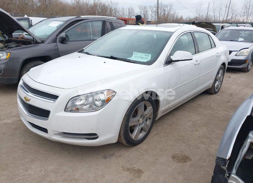 Photo 2 of 2011 Chevrolet Malibu 2LT (VIN 1G1ZD5E78BF394029)