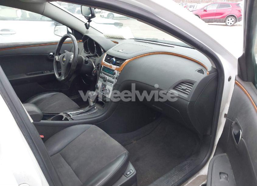 Photo 5 of 2011 Chevrolet Malibu 2LT (VIN 1G1ZD5E78BF394029)