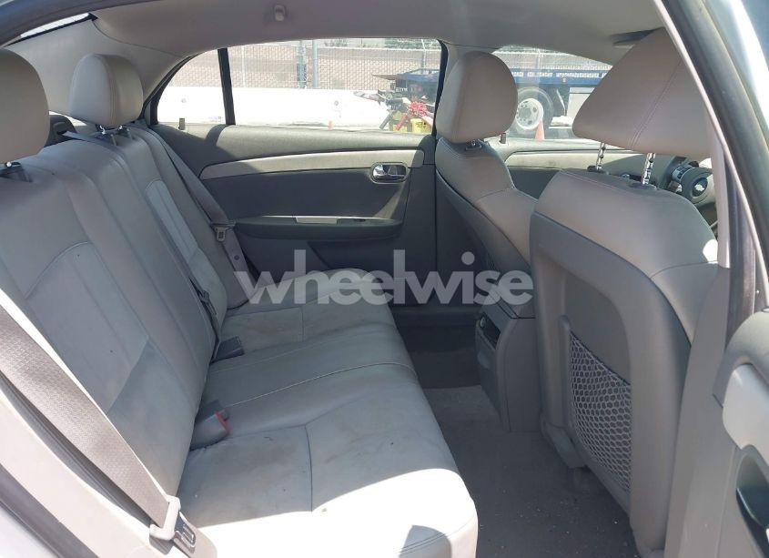 Photo 8 of 2010 Chevrolet Malibu LT (VIN 1G1ZD5E79AF204530)