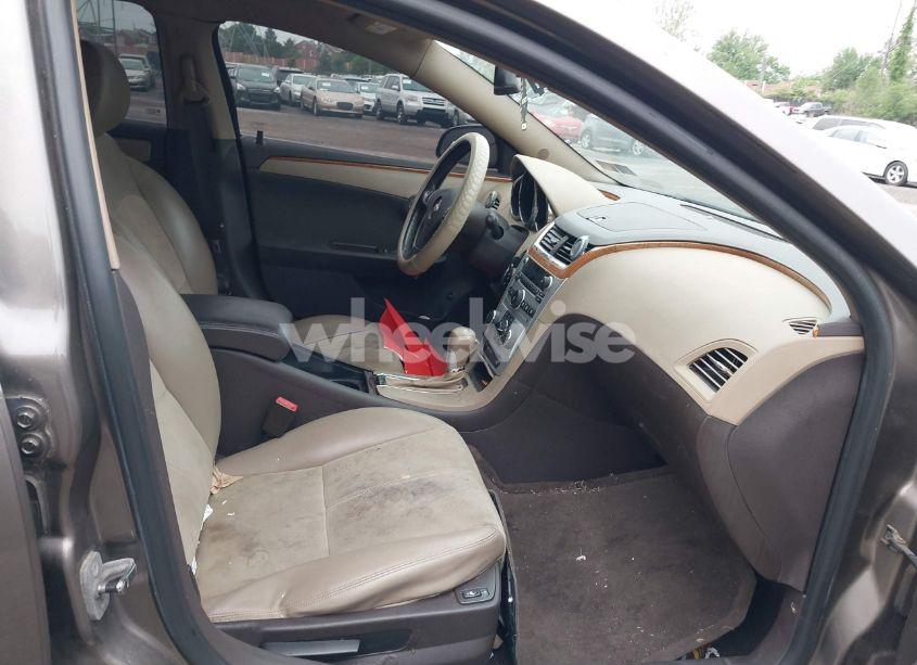 Photo 5 of 2011 Chevrolet Malibu 2LT (VIN 1G1ZD5E7XBF230443)