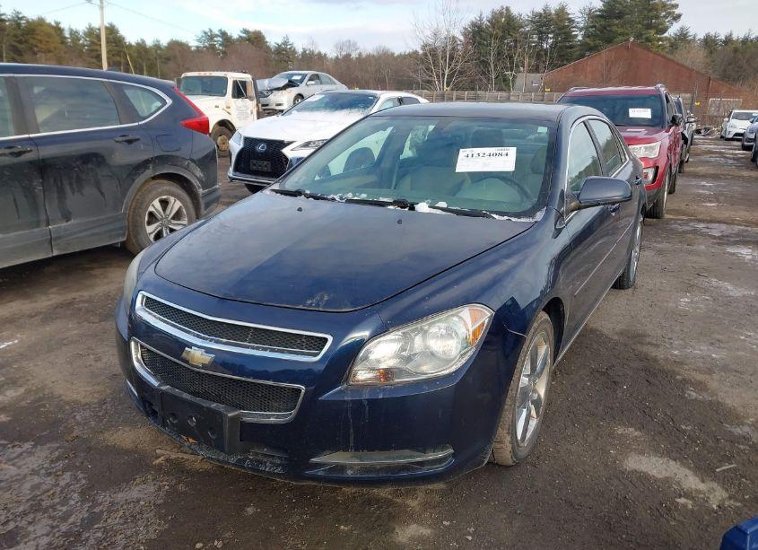 Photo 2 of 2010 Chevrolet Malibu LT (VIN 1G1ZD5EB3AF261066)