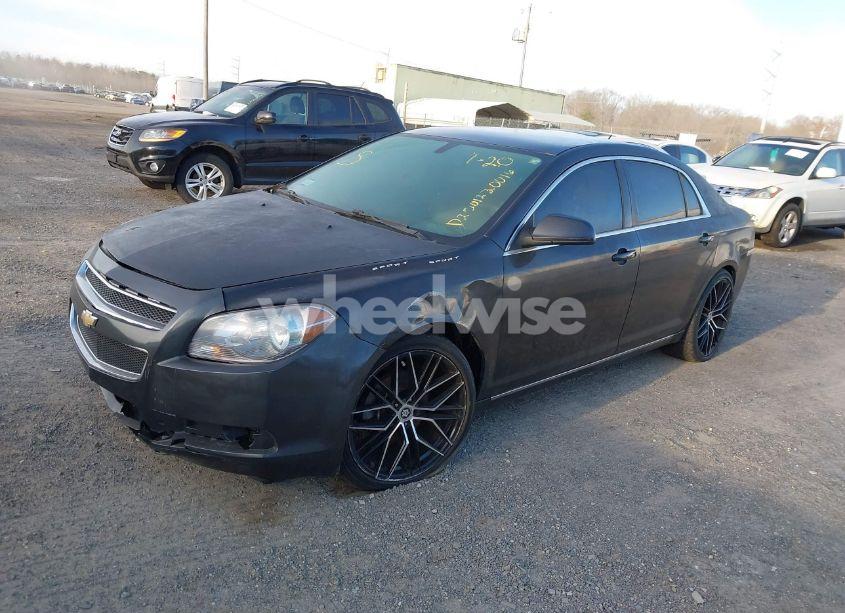 Photo 2 of 2010 Chevrolet Malibu LT (VIN 1G1ZD5EB7AF266206)