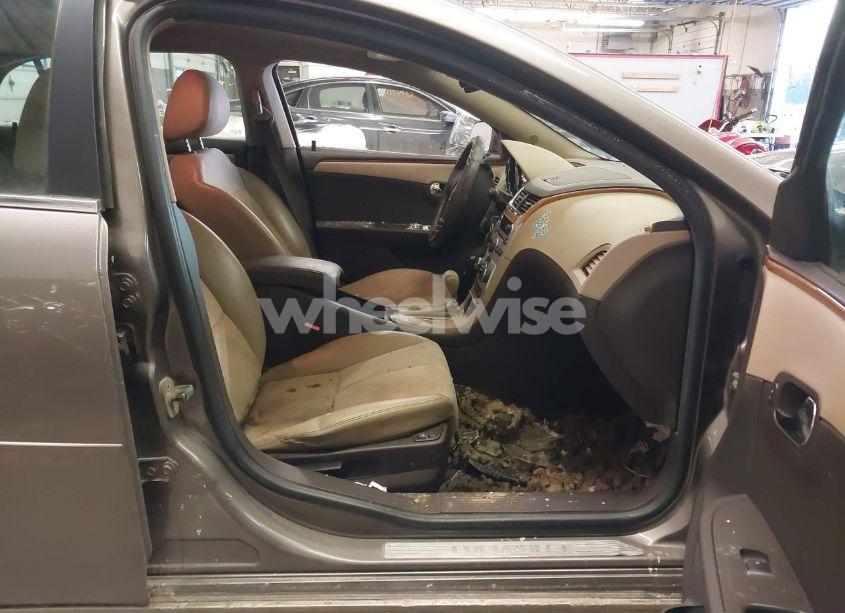 Photo 5 of 2010 Chevrolet Malibu LT (VIN 1G1ZD5EB9AF232025)