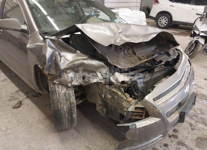 Photo 6 of 2010 Chevrolet Malibu LT (VIN 1G1ZD5EB9AF232025)