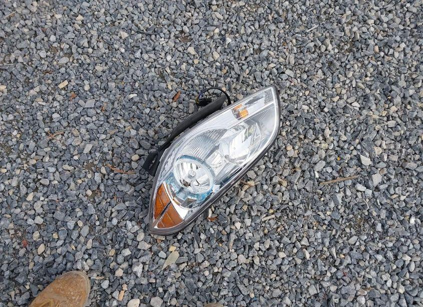 Photo 12 of 2011 Chevrolet Malibu 2LT (VIN 1G1ZD5EU0BF135850)