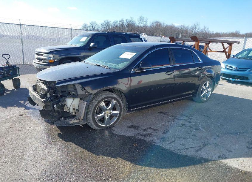 Photo 2 of 2011 Chevrolet Malibu 2LT (VIN 1G1ZD5EU0BF225564)