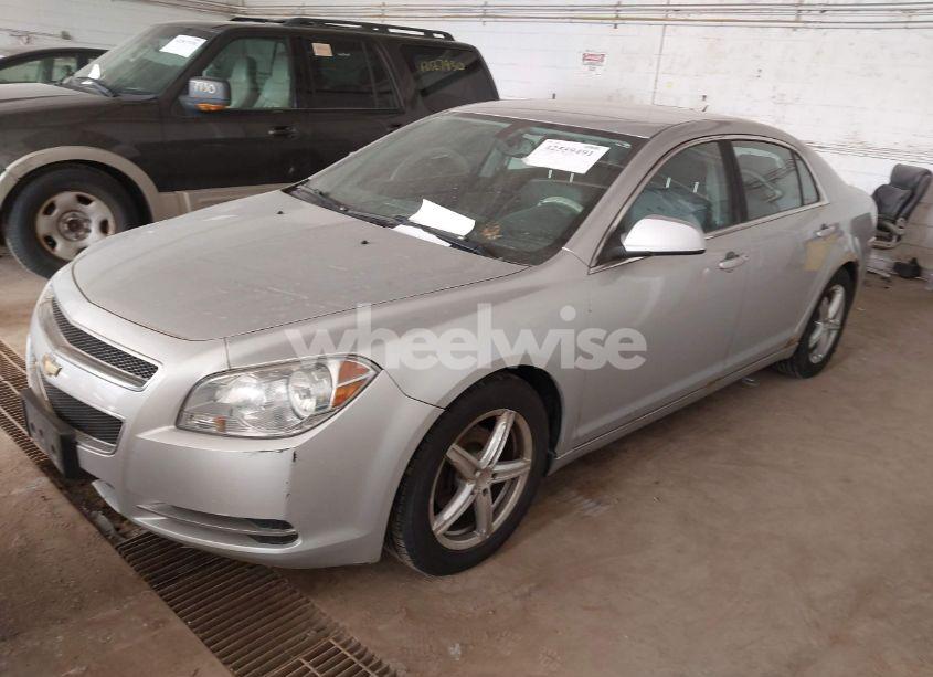 Photo 2 of 2011 Chevrolet Malibu 2LT (VIN 1G1ZD5EU3BF348467)