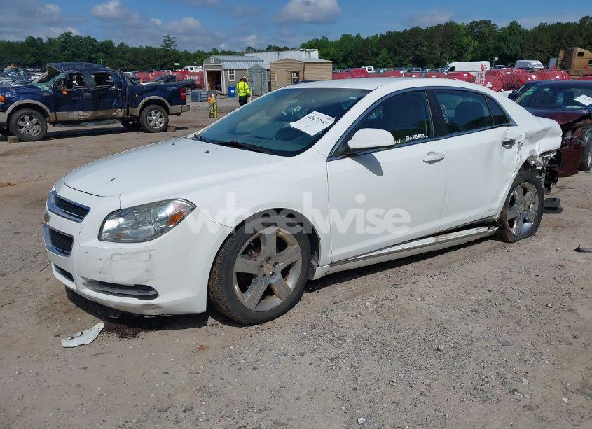 Photo 2 of 2011 Chevrolet Malibu 2LT (VIN 1G1ZD5EU6BF248377)