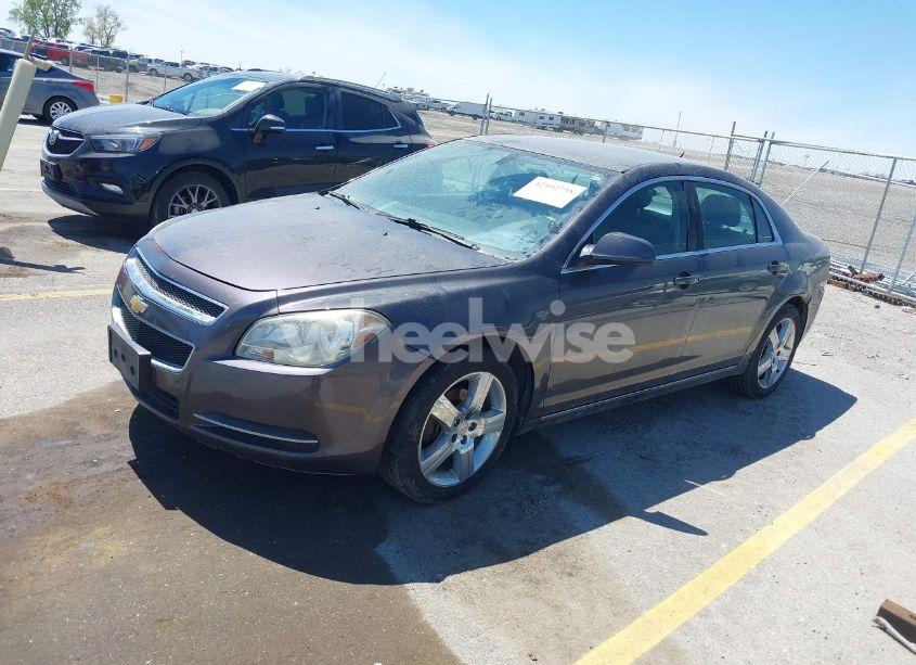 Photo 2 of 2011 Chevrolet Malibu 2LT (VIN 1G1ZD5EU8BF247991)