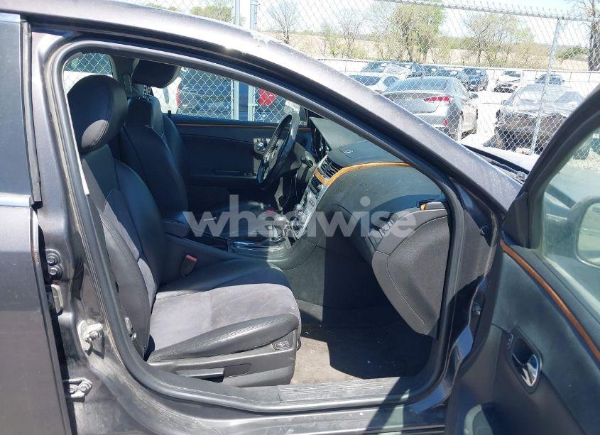 Photo 5 of 2011 Chevrolet Malibu 2LT (VIN 1G1ZD5EU8BF247991)