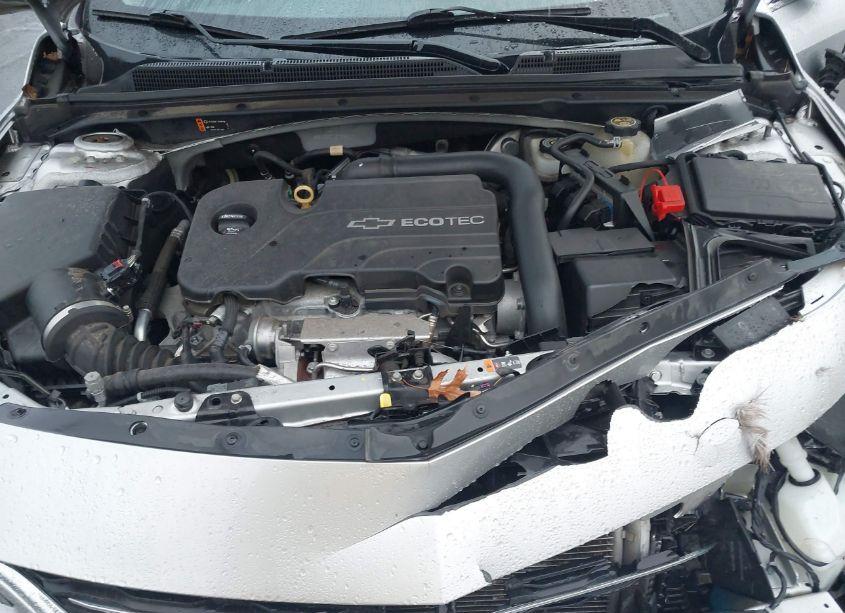 Photo 10 of 2018 Chevrolet Malibu LT (VIN 1G1ZD5ST0JF109422)