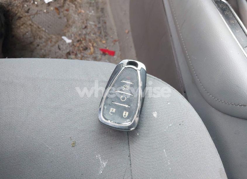 Photo 11 of 2018 Chevrolet Malibu LT (VIN 1G1ZD5ST0JF111221)