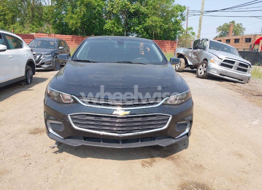 Photo 12 of 2018 Chevrolet Malibu LT (VIN 1G1ZD5ST0JF115253)