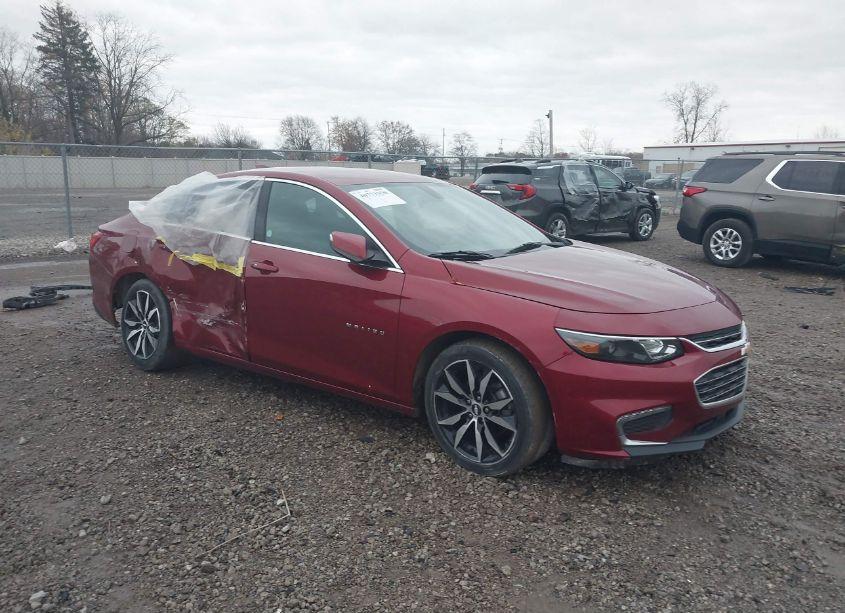 2018 Chevrolet Malibu LT (VIN 1G1ZD5ST0JF116838) main photo