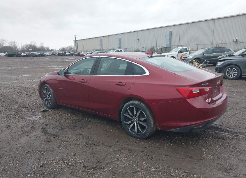 Photo 3 of 2018 Chevrolet Malibu LT (VIN 1G1ZD5ST0JF116838)