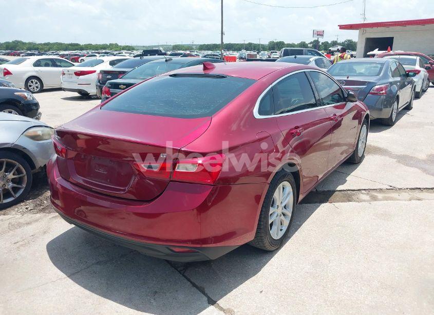 Photo 4 of 2018 Chevrolet Malibu LT (VIN 1G1ZD5ST0JF117858)