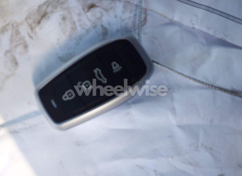 Photo 11 of 2018 Chevrolet Malibu LT (VIN 1G1ZD5ST0JF121621)