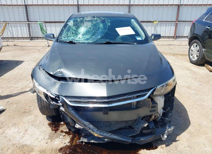 Photo 13 of 2018 Chevrolet Malibu LT (VIN 1G1ZD5ST0JF126544)