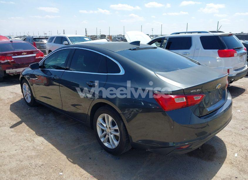 Photo 3 of 2018 Chevrolet Malibu LT (VIN 1G1ZD5ST0JF126544)