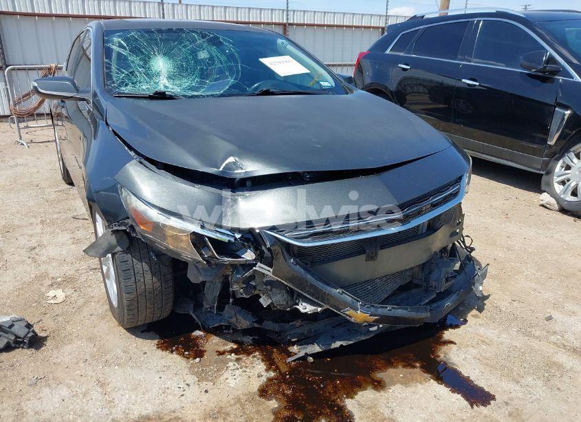 Photo 6 of 2018 Chevrolet Malibu LT (VIN 1G1ZD5ST0JF126544)