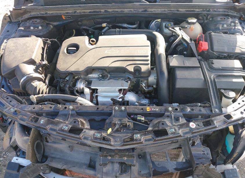 Photo 10 of 2018 Chevrolet Malibu LT (VIN 1G1ZD5ST0JF135356)