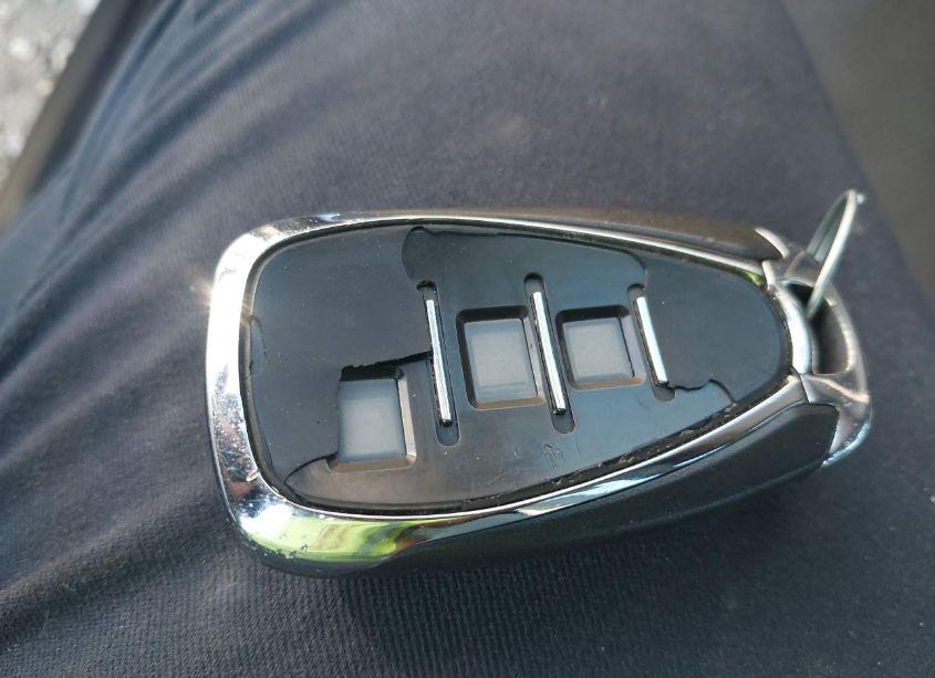 Photo 11 of 2018 Chevrolet Malibu LT (VIN 1G1ZD5ST0JF135356)