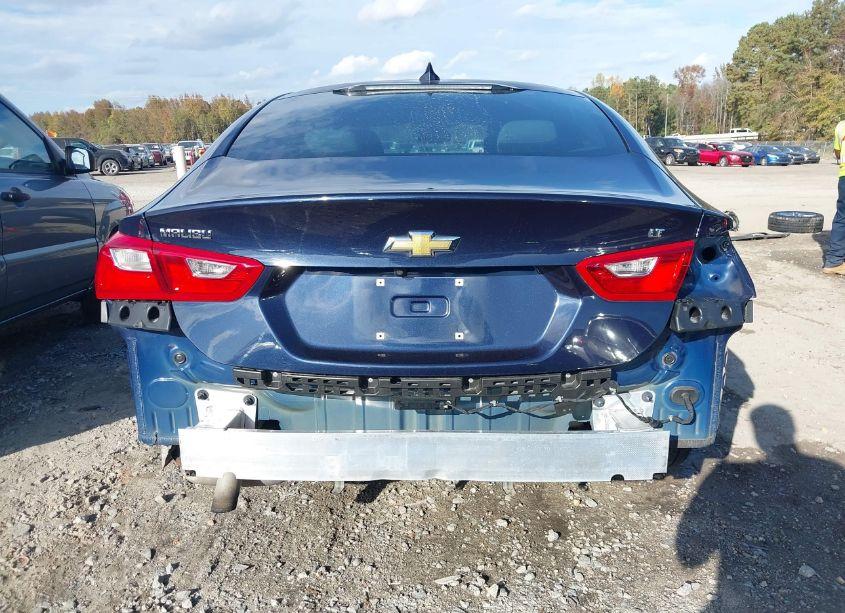 Photo 17 of 2018 Chevrolet Malibu LT (VIN 1G1ZD5ST0JF135356)