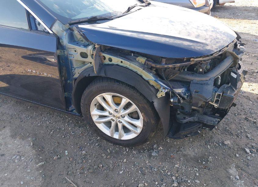Photo 18 of 2018 Chevrolet Malibu LT (VIN 1G1ZD5ST0JF135356)