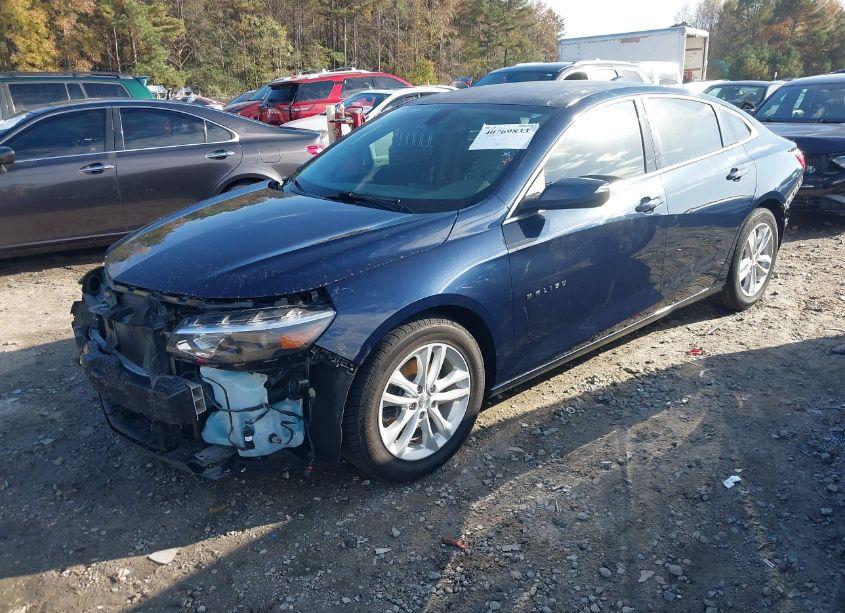Photo 2 of 2018 Chevrolet Malibu LT (VIN 1G1ZD5ST0JF135356)
