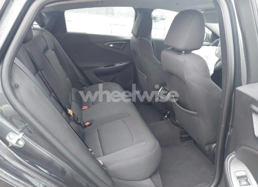 Photo 8 of 2018 Chevrolet Malibu LT (VIN 1G1ZD5ST0JF140248)