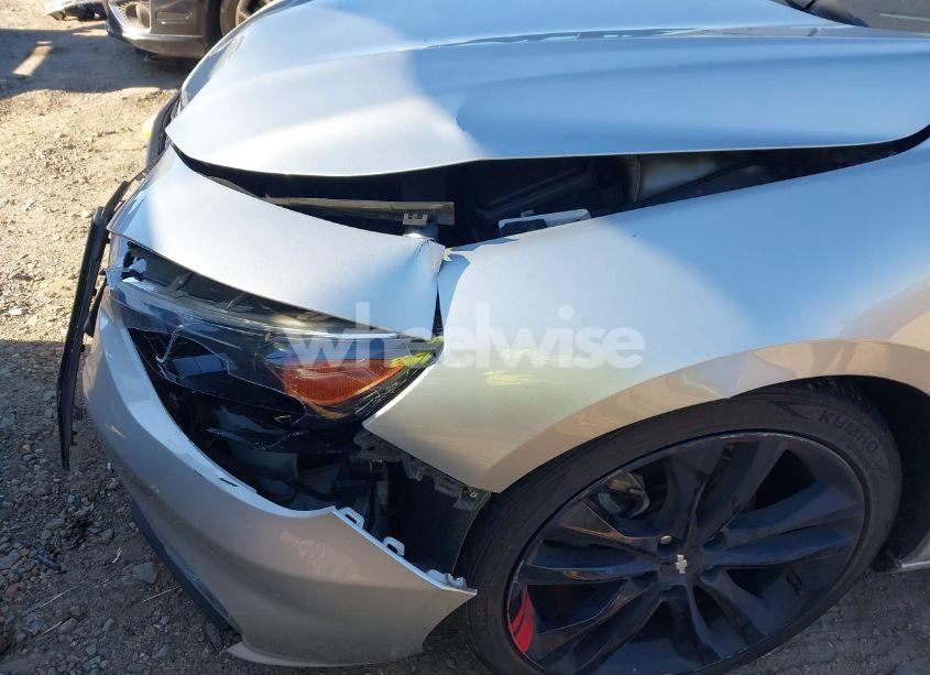 Photo 6 of 2018 Chevrolet Malibu LT (VIN 1G1ZD5ST0JF140962)