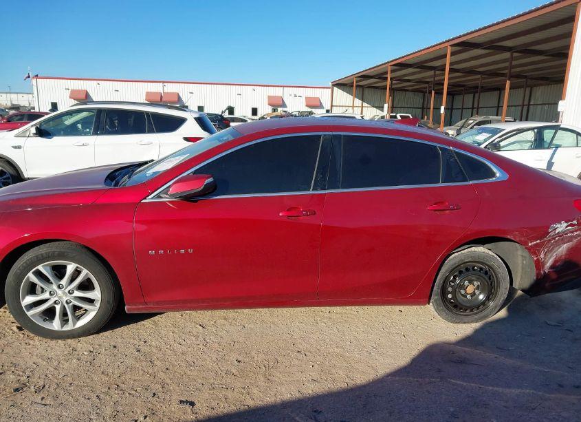 Photo 14 of 2018 Chevrolet Malibu LT (VIN 1G1ZD5ST0JF144459)