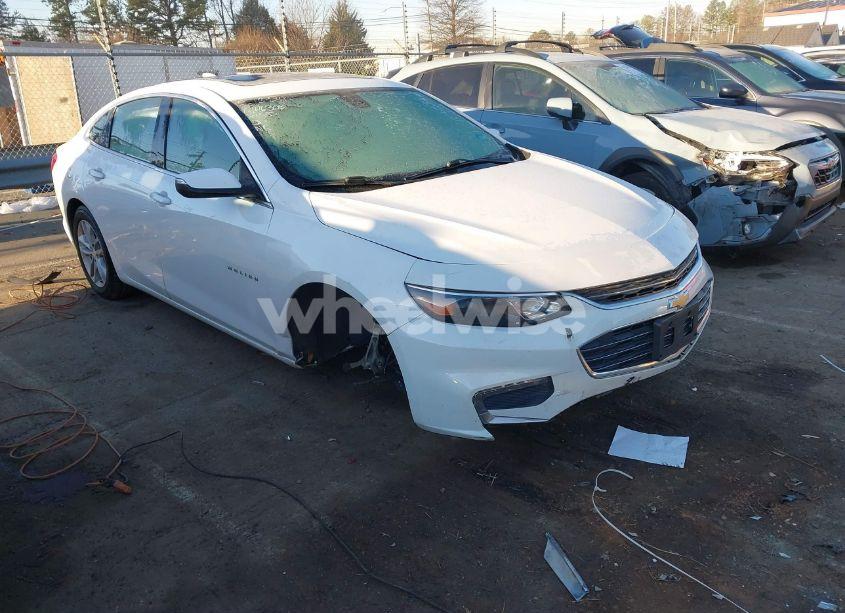 2018 Chevrolet Malibu LT (VIN 1G1ZD5ST0JF146308) main photo