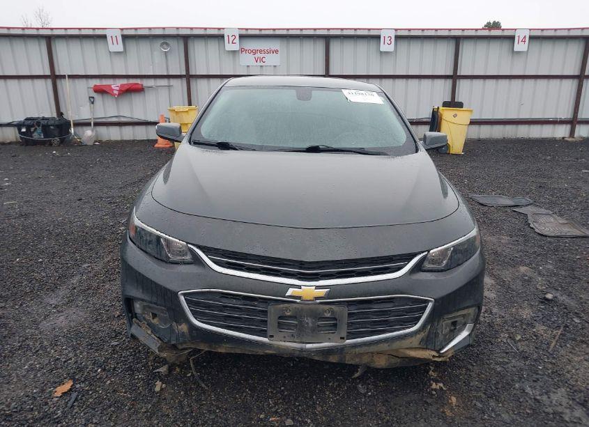 Photo 11 of 2018 Chevrolet Malibu LT (VIN 1G1ZD5ST0JF149516)