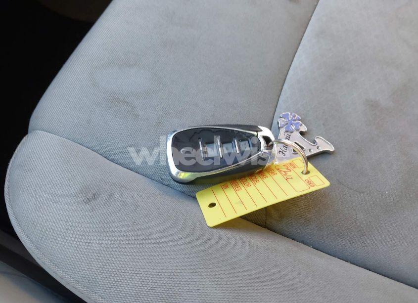 Photo 11 of 2018 Chevrolet Malibu LT (VIN 1G1ZD5ST0JF151847)