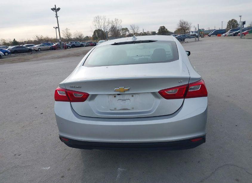 Photo 16 of 2018 Chevrolet Malibu LT (VIN 1G1ZD5ST0JF160807)