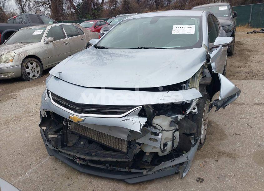 Photo 6 of 2018 Chevrolet Malibu LT (VIN 1G1ZD5ST0JF166218)