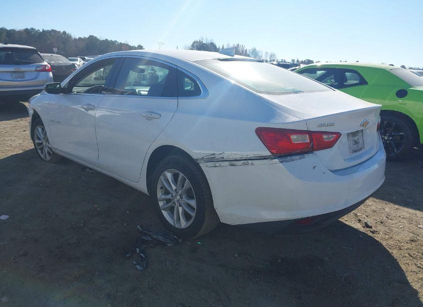 Photo 3 of 2018 Chevrolet Malibu LT (VIN 1G1ZD5ST0JF178398)