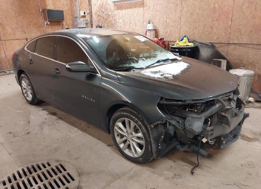 2018 Chevrolet Malibu LT (VIN 1G1ZD5ST0JF184282) main photo