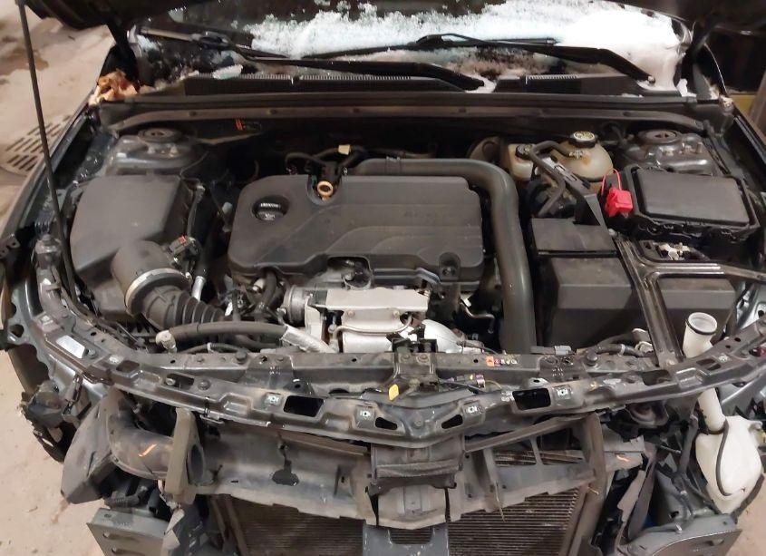 Photo 10 of 2018 Chevrolet Malibu LT (VIN 1G1ZD5ST0JF184282)