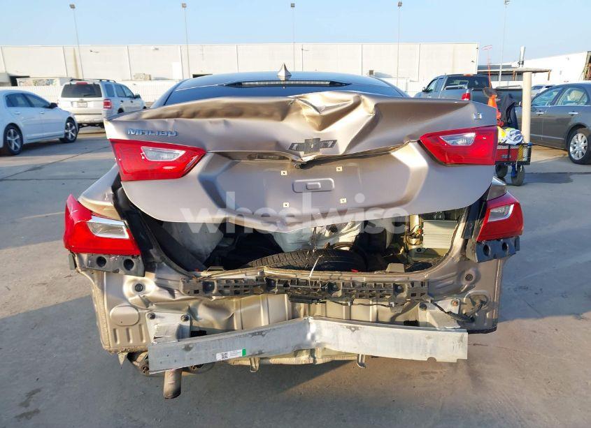 Photo 17 of 2018 Chevrolet Malibu LT (VIN 1G1ZD5ST0JF192933)