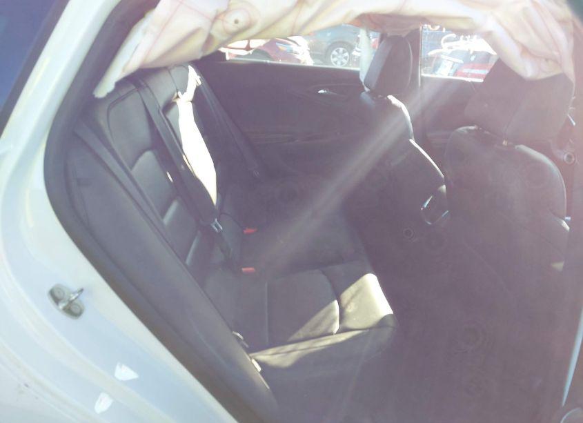 Photo 8 of 2018 Chevrolet Malibu LT (VIN 1G1ZD5ST0JF223338)