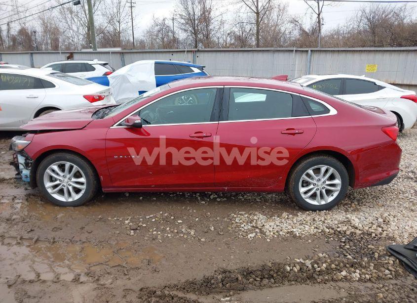 Photo 15 of 2018 Chevrolet Malibu LT (VIN 1G1ZD5ST0JF223856)