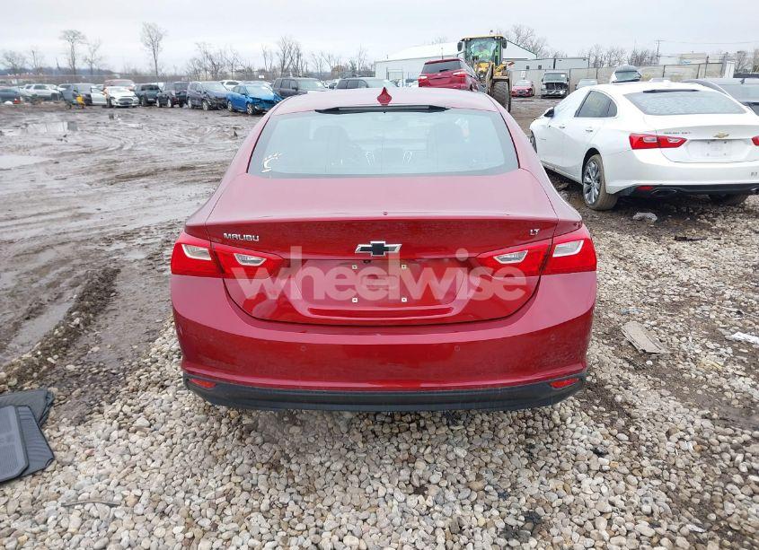 Photo 17 of 2018 Chevrolet Malibu LT (VIN 1G1ZD5ST0JF223856)