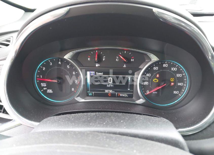 Photo 7 of 2018 Chevrolet Malibu LT (VIN 1G1ZD5ST0JF223856)